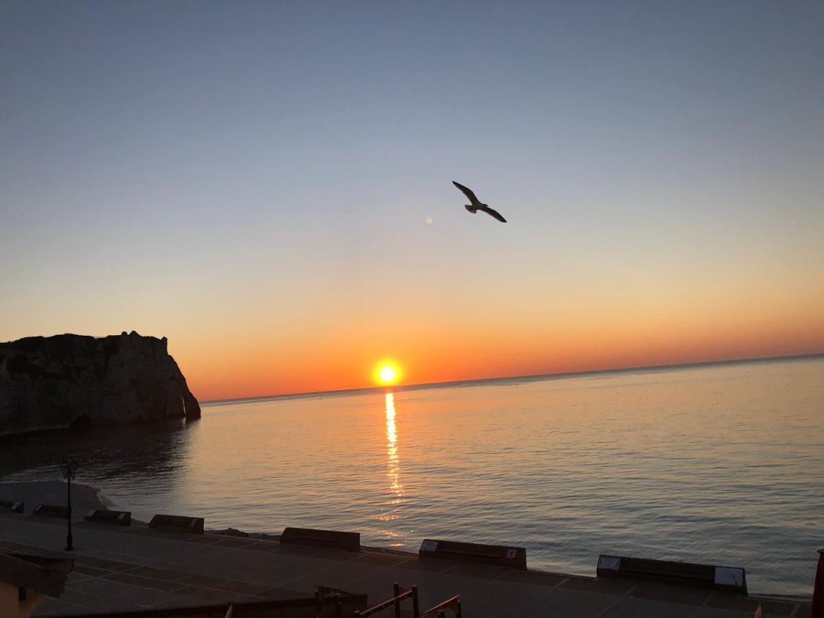 Le Noroit Vue Sur Mer Etretat Exterior photo